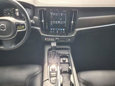 2019 Volvo V90 Cross Country T5