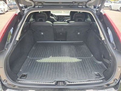 2019 Volvo V90 Cross Country T5