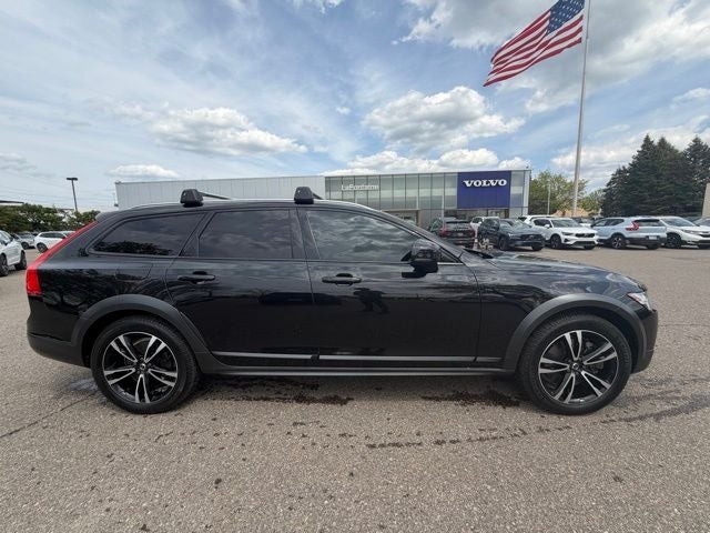 2019 Volvo V90 Cross Country T5