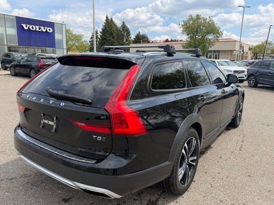 2019 Volvo V90 Cross Country T5