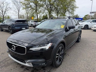 2019 Volvo V90 Cross Country T5