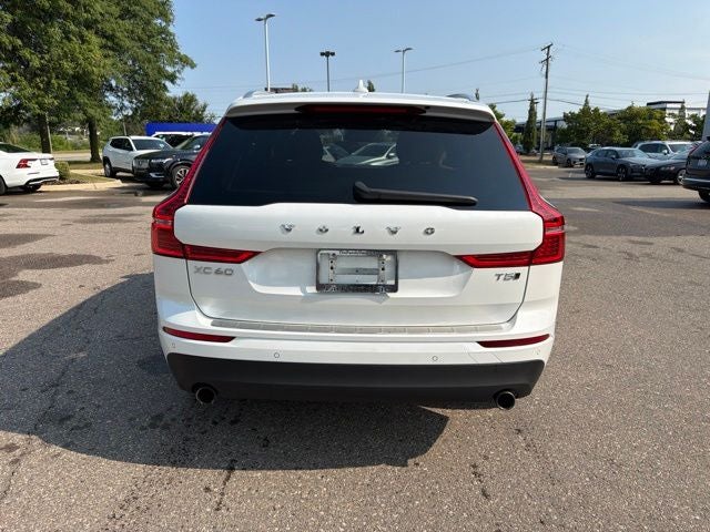 2020 Volvo XC60 T5 Momentum