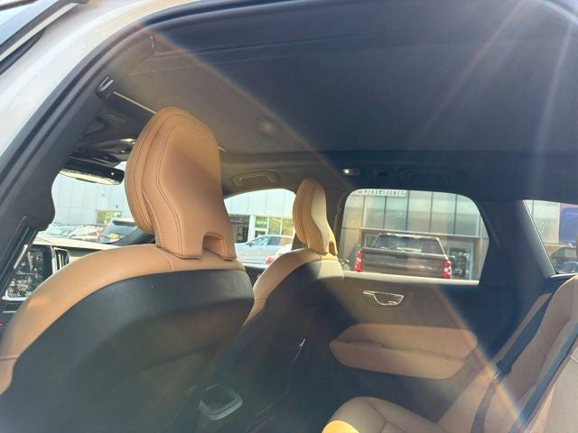 2020 Volvo XC60 T5 Momentum