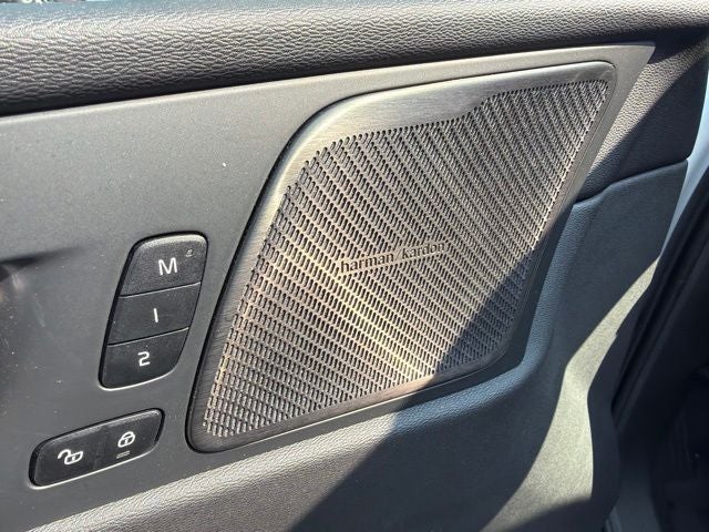 2020 Volvo XC60 T5 Momentum
