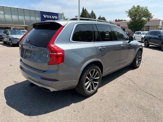 2017 Volvo XC90 T5 Momentum