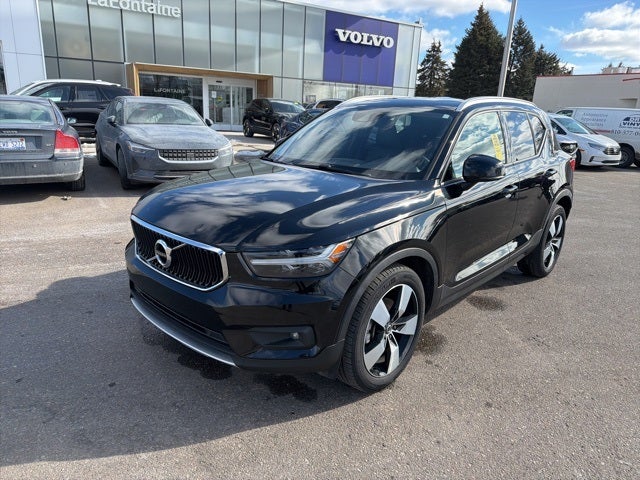 2021 Volvo XC40 Momentum