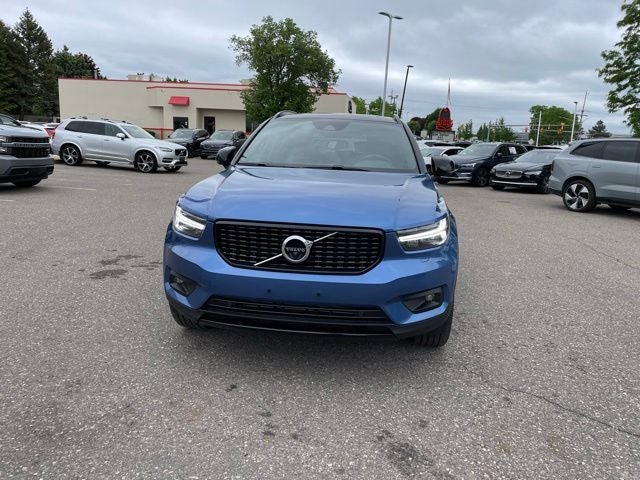 2021 Volvo XC40 R-Design