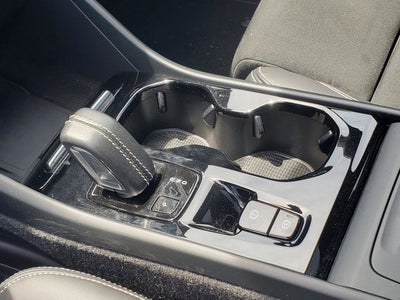 2021 Volvo XC40 R-Design