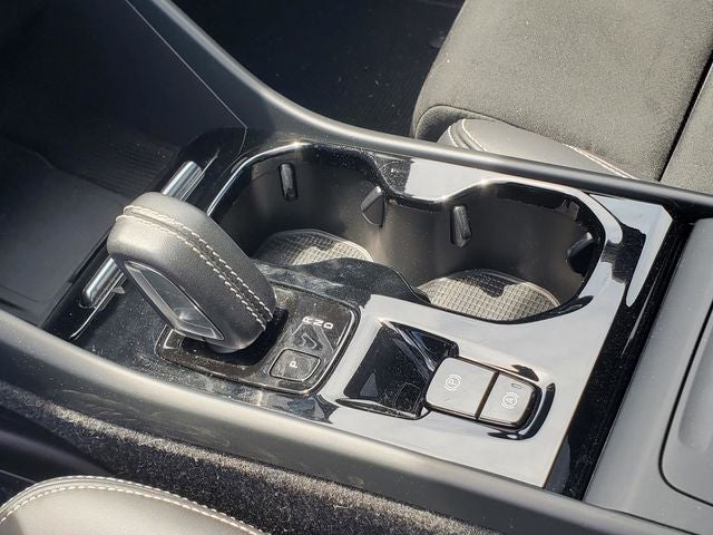 2021 Volvo XC40 R-Design