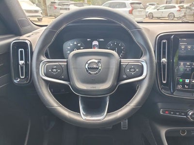 2021 Volvo XC40 R-Design