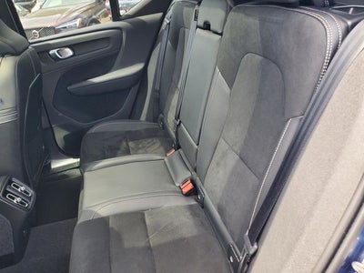 2021 Volvo XC40 R-Design