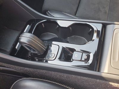 2021 Volvo XC40 R-Design