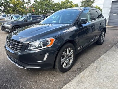 2016 Volvo XC60 T6 Drive-E Platinum