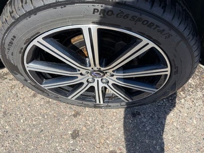 2017 Volvo XC60 T6 Inscription