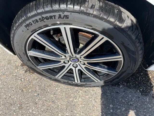 2017 Volvo XC60 T6 Inscription