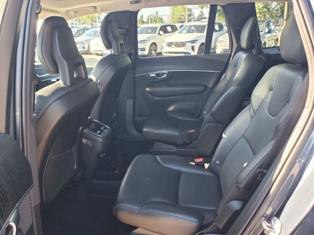 2020 Volvo XC90 T6 Momentum