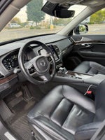 2017 Volvo XC90 T6 Momentum