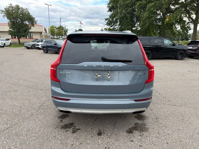 2021 Volvo XC90 T6 Momentum