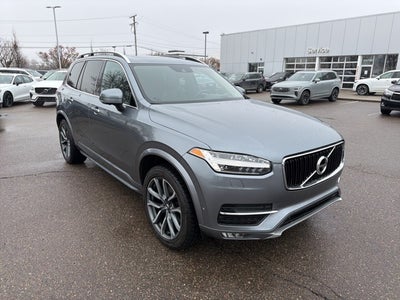 2019 Volvo XC90 T6 Momentum