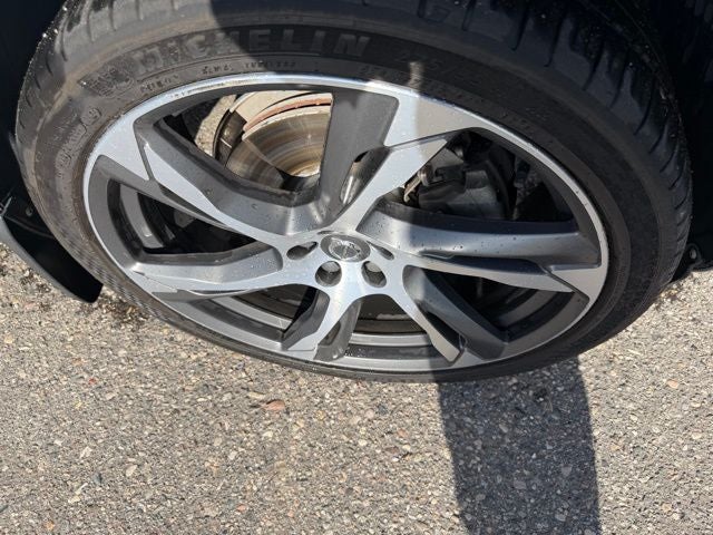 2018 Volvo XC90 T6 Momentum