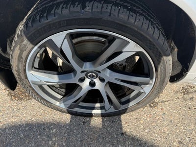 2018 Volvo XC90 T6 Momentum