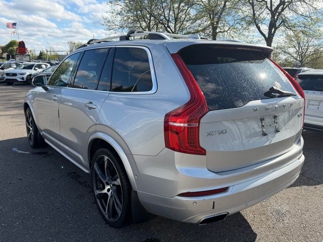 2018 Volvo XC90 T6 Momentum