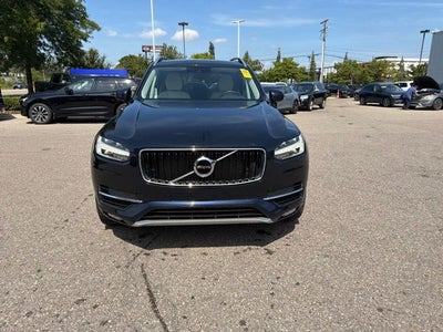 2019 Volvo XC90 T6 Momentum