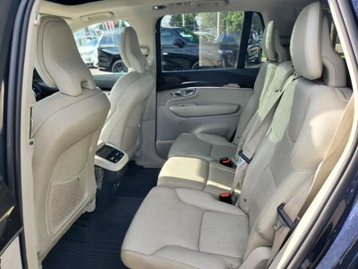 2019 Volvo XC90 T6 Momentum