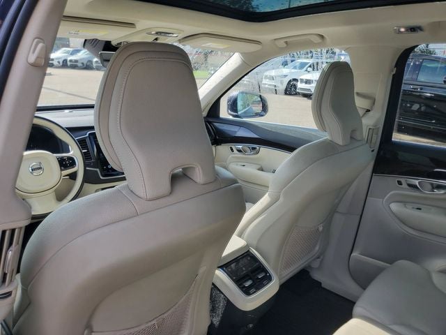 2019 Volvo XC90 T6 Momentum