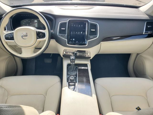2019 Volvo XC90 T6 Momentum