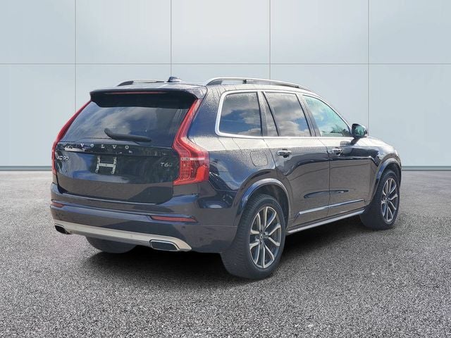 2019 Volvo XC90 T6 Momentum