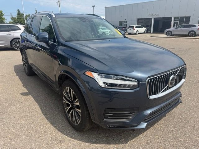 2021 Volvo XC90 T6 Momentum