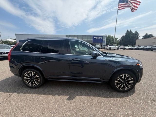 2021 Volvo XC90 T6 Momentum