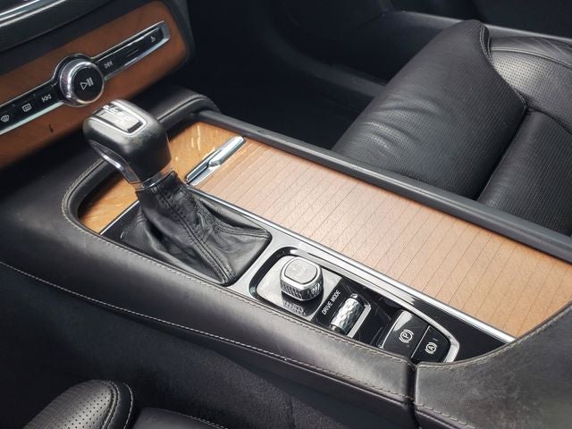 2017 Volvo XC90 T6 Inscription