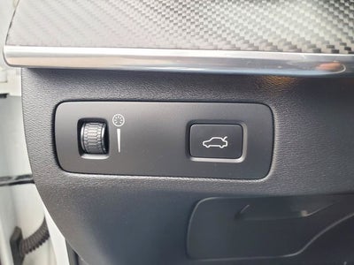 2019 Volvo XC90 T6 R-Design