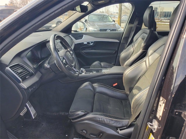 2017 Volvo XC90 Hybrid T8 R-Design