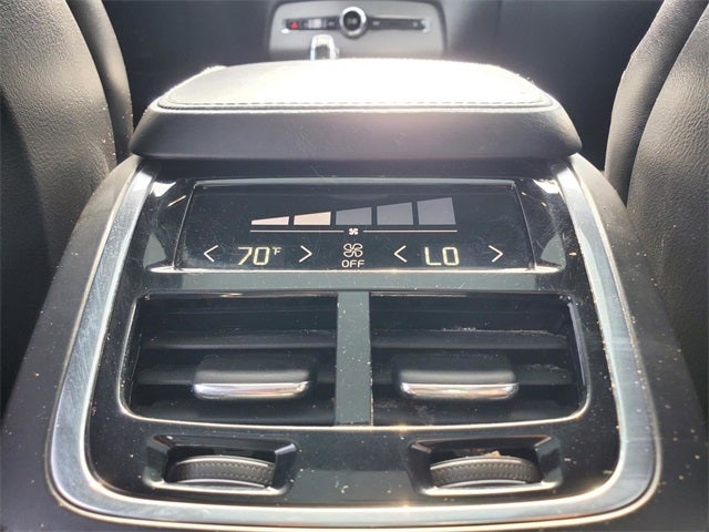 2017 Volvo XC90 Hybrid T8 R-Design