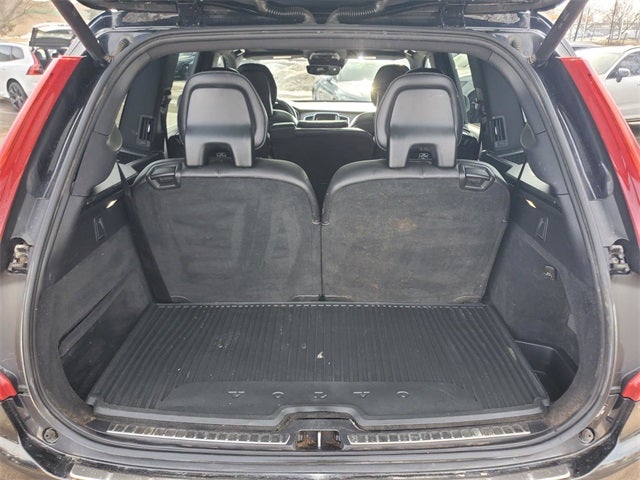 2017 Volvo XC90 Hybrid T8 R-Design