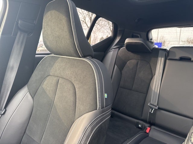 2022 Volvo XC40 Recharge Pure Electric P8 Ultimate