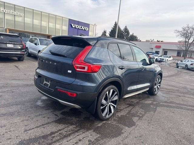 2022 Volvo XC40 Recharge Pure Electric P8 Ultimate