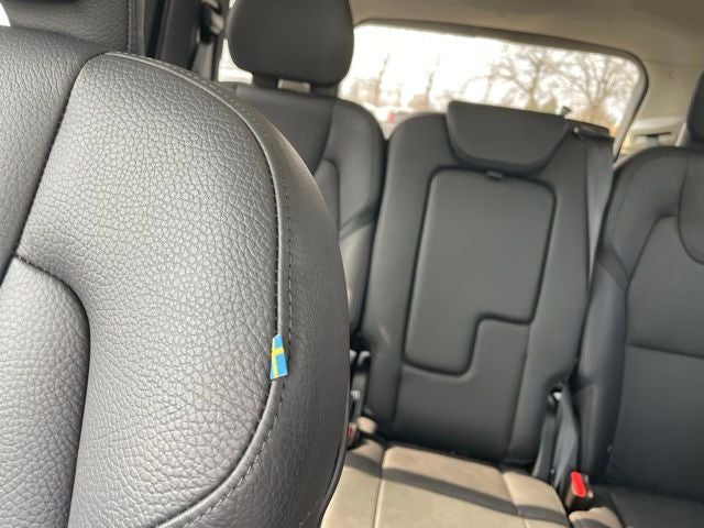 2024 Volvo XC90 Recharge Plug-In Hybrid T8 Plus Bright Theme 7 Passenger