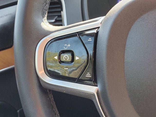 2024 Volvo XC90 Recharge Plug-In Hybrid T8 Plus Bright Theme 7 Passenger
