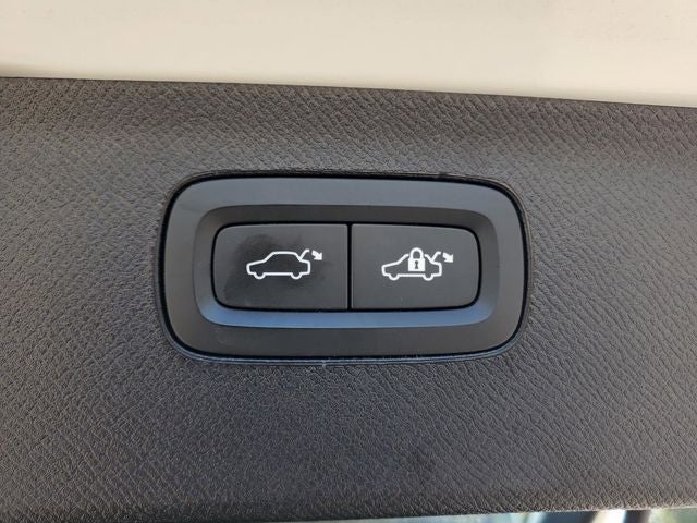 2024 Volvo XC90 Recharge Plug-In Hybrid T8 Plus Bright Theme 7 Passenger