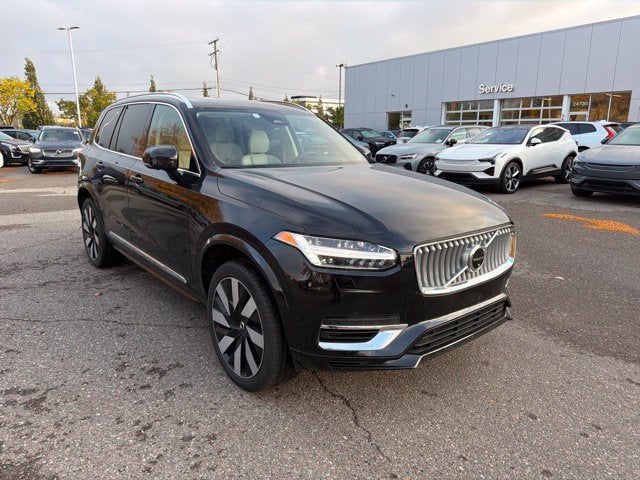 2024 Volvo XC90 Recharge Plug-In Hybrid T8 Plus Bright Theme 7 Passenger