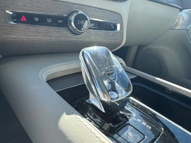 2024 Volvo XC90 Recharge Plug-In Hybrid Ultimate