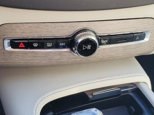 2024 Volvo XC90 Recharge Plug-In Hybrid Ultimate