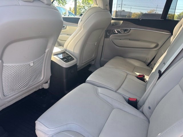 2024 Volvo XC90 Recharge Plug-In Hybrid Ultimate