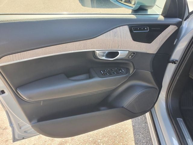 2024 Volvo XC90 Recharge Plug-In Hybrid Ultimate