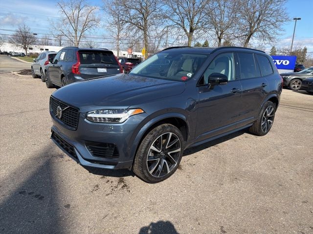 2023 Volvo XC90 Recharge Plug-In Hybrid T8 Plus Dark Theme 7 Passenger