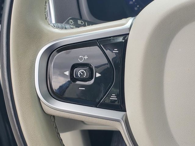 2023 Volvo XC90 Recharge Plug-In Hybrid T8 Plus Dark Theme 7 Passenger